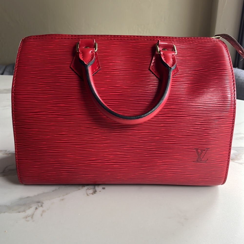 Louis Vuitton Speedy Red Epi leather, great condition. Great Valentines gift